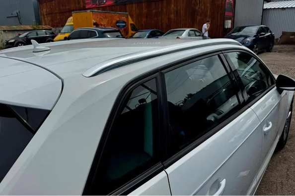 Audi A3 2012–2020: instalación de barras de techo – nuestros trabajos Foto 6