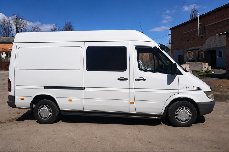 Volkswagen LT 1995-2006 Estribos laterales Premium Black (2 uds., acero inoxidable) Foto 1