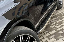 Volkswagen Touareg 2002–2010 Estribos Laterales BlackLine (2 uds, Aluminio) foto 3