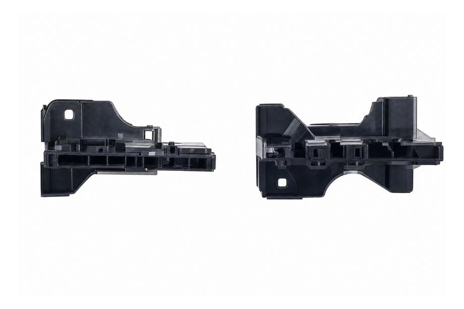 Land Rover Defender 2019- Tapa del soporte del parachoques trasero Image