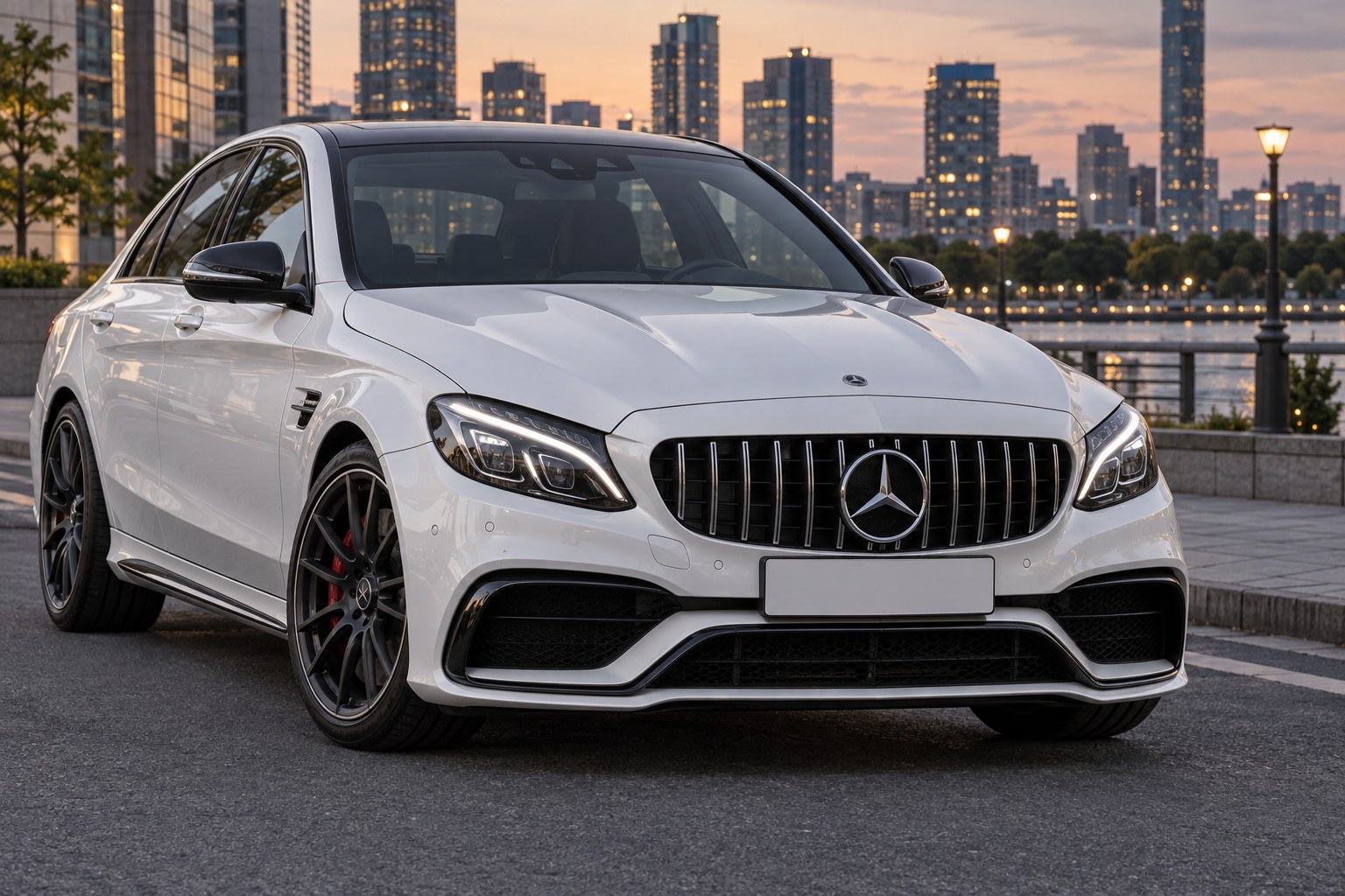 Mercedes C-Class W205 estilo W206 o C63 AMG: restyling y kit de carrocería, ¿qué se puede montar?