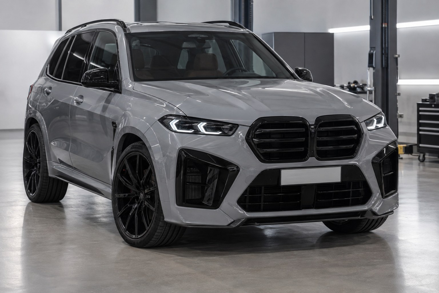 BMW X5 E70 y F15 al estilo X5 M F95: kits, portón y mejoras