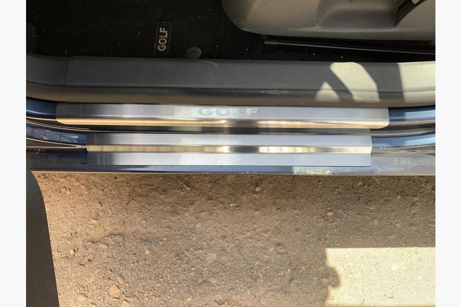 Volkswagen Golf 5 2003-2009 Protector de umbral Nataniko Standard (acero inoxidable) Foto 4