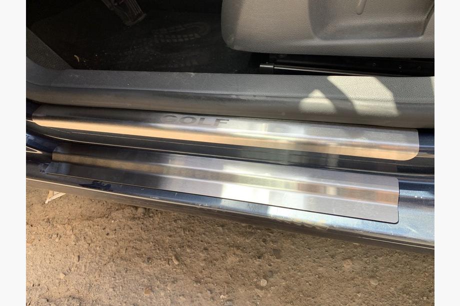 Volkswagen Golf 5 2003-2009 Protector de umbral Nataniko Standard (acero inoxidable) Foto 6