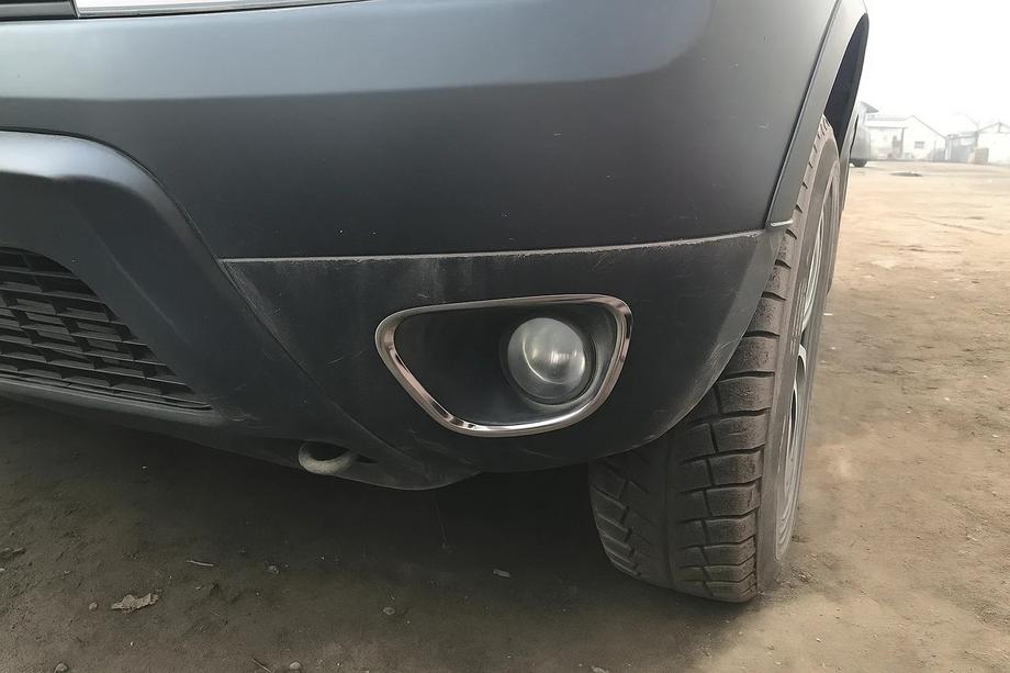 Dacia Duster 2008-2018 Cubiertas para faros antiniebla 2010-2013 (2 uds, acero inoxidable) Image