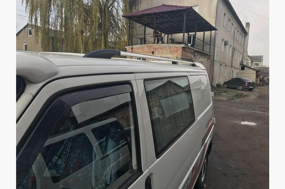 Volkswagen T4 Caravelle/Multivan 1990–2003 Barras de Techo Cromo DORA (Fijacion Metalica) Foto 3