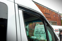 Volkswagen Crafter 2006-2016 Deflectores de Ventana (2 uds., Sunplex Sport) foto 8