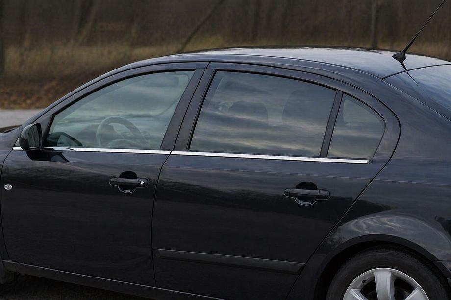 Mazda 3 2003-2009 Molduras de ventanas acero inoxidable (4 uds) Image