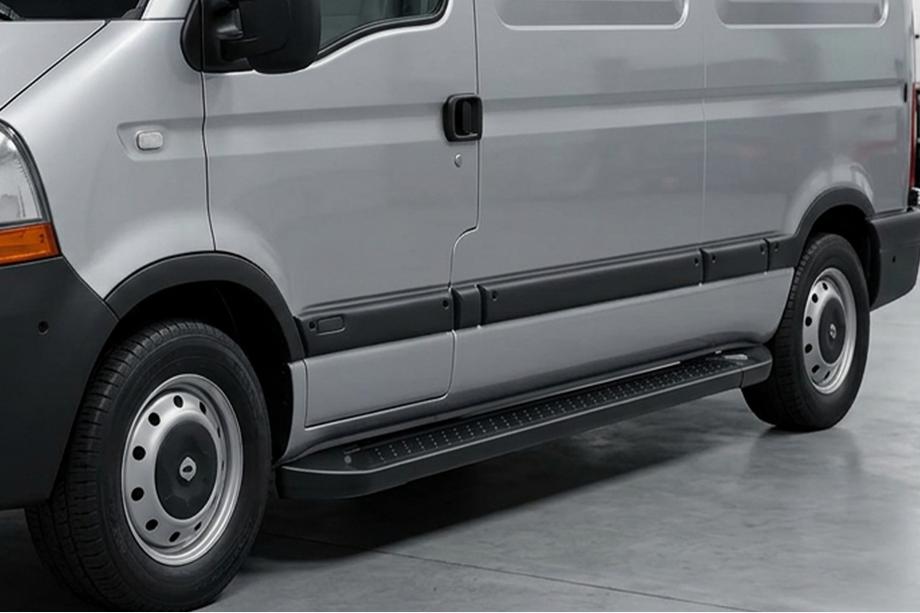 Nissan Interstar 2002-2010 Estribos Laterales Allmond Black (2 uds., Aluminio) Image