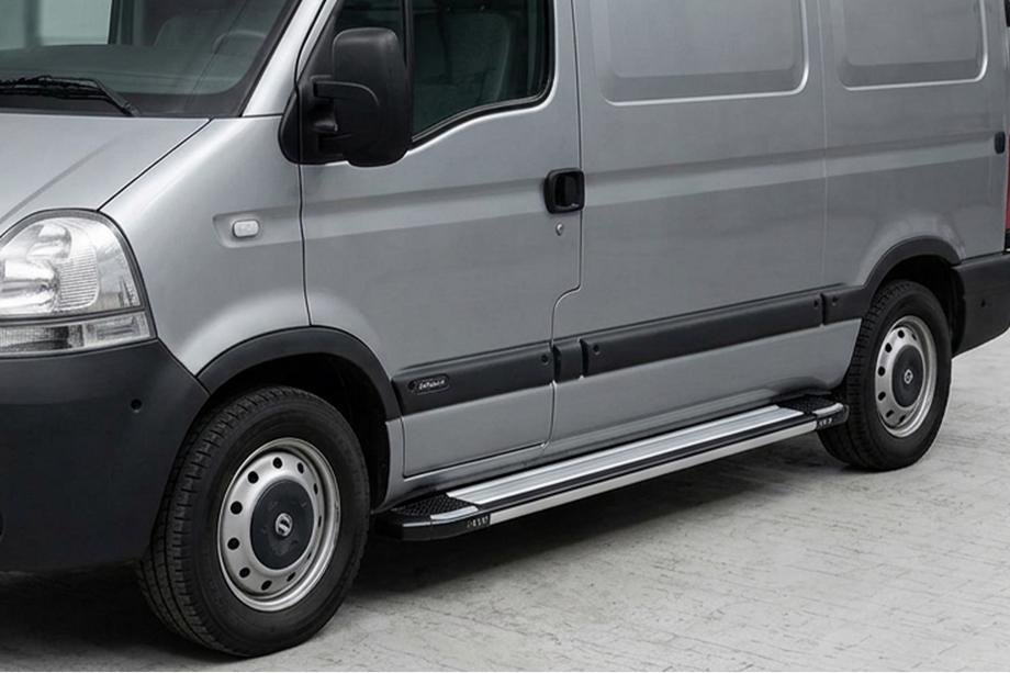 Nissan Interstar 2002-2010 Estribos Laterales Rainbow (2 uds., Aluminio) Image