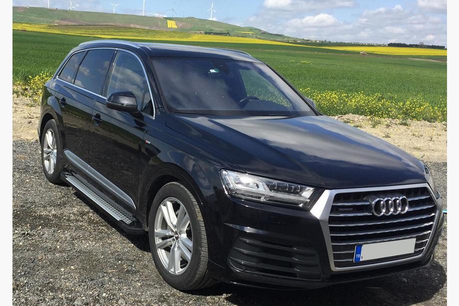 Audi Q7 2015–2026 Estribos laterales Allmond Grey (2 uds., aluminio) Image