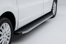 Opel Vivaro 2015-2019 Estribos Laterales BlackLine (2 uds., Aluminio) foto 1