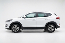Hyundai Tucson TL 2016-2021 Estribos Laterales BlackLine (2 uds., Aluminio) foto 1