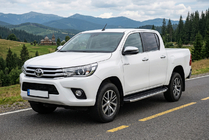 Toyota Hilux 2015- Estribos Laterales Fullmond (2 uds., Aluminio) foto 1