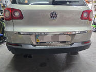 Volkswagen Tiguan 2007-2016 Moldura maletero acero inoxidable foto 6