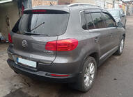 Volkswagen Tiguan 2007-2016 Moldura maletero acero inoxidable foto 4