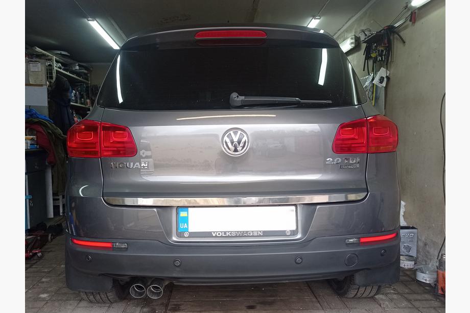 Volkswagen Tiguan 2007-2016 Moldura maletero acero inoxidable Image