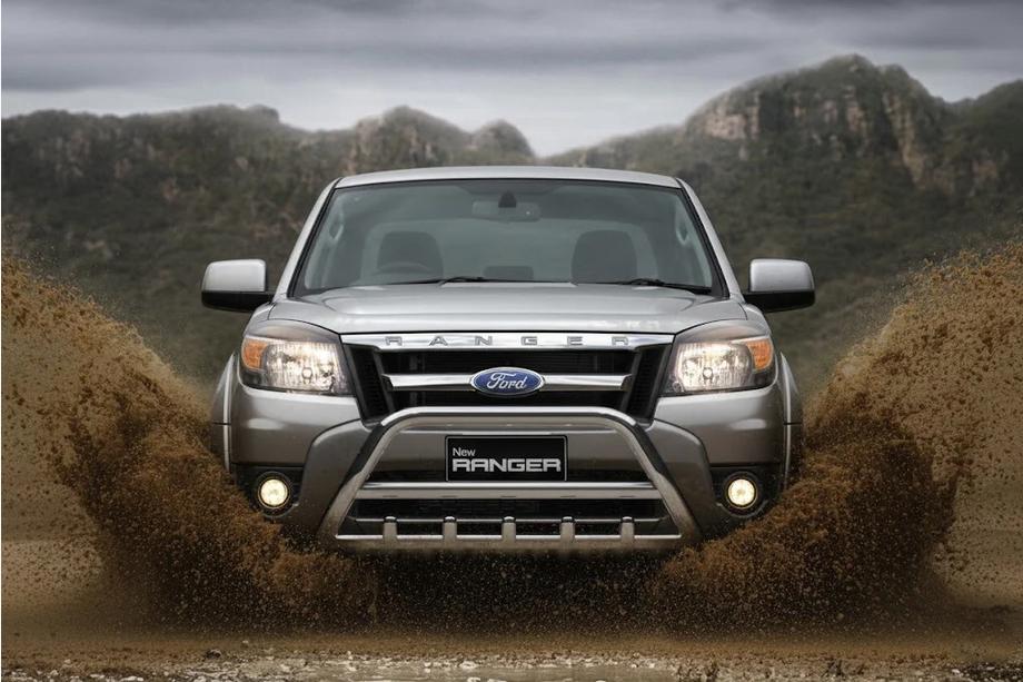 Ford Ranger 2007-2011 Defensa Delantera WT003 (Acero Inoxidable) Foto 3