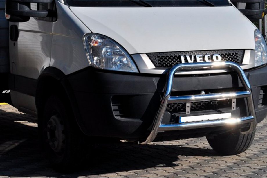 Iveco Daily 2006-2014 Defensa Delantera WT018 Foto 2