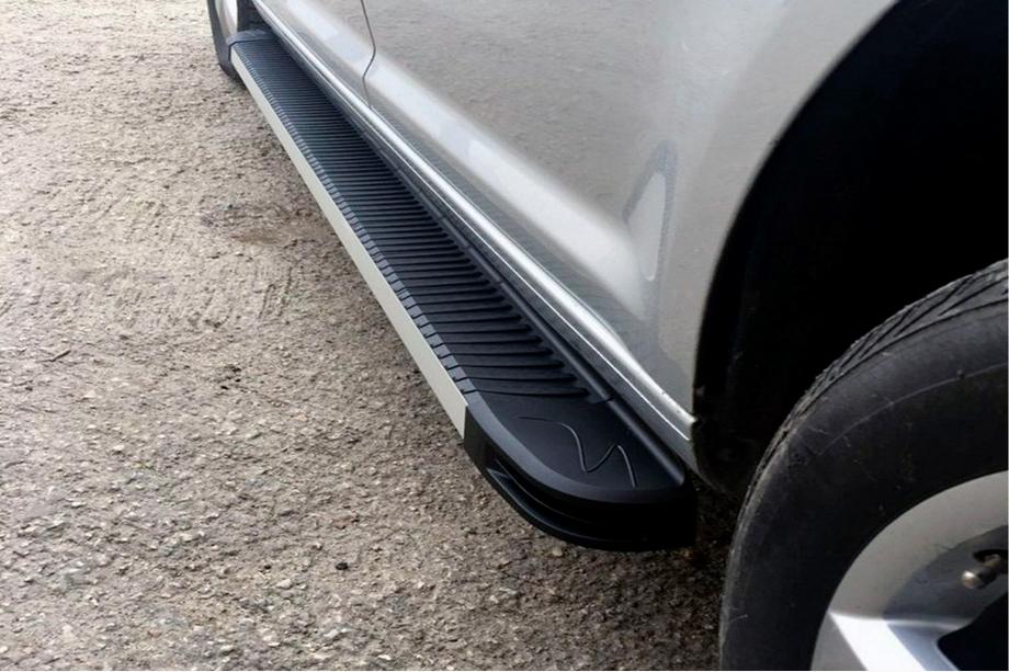 Volkswagen Caddy 2010-2015 Estribos Laterales MAYA (2 uds., Aluminio) Image