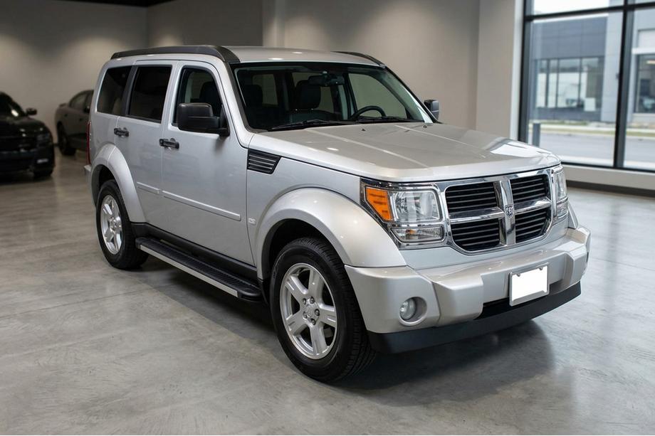 Dodge Nitro 2006-2011 Estribos Laterales Maya V1 (2 uds., Aluminio) Image