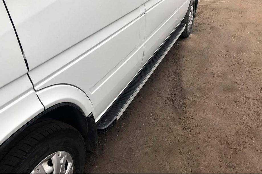 Mercedes Sprinter W901/902/903/904/905 1995–2006 Estribos Laterales Maya (2 uds., Aluminio) Image