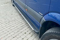 Mercedes Sprinter W906 2006–2018 Estribos Laterales Maya (2 uds., Aluminio) foto 3