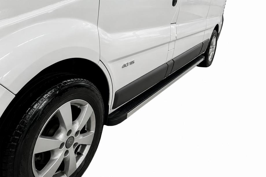 Nissan Primastar 2002-2014 Estribos Laterales Maya (2 uds., Aluminio) Image