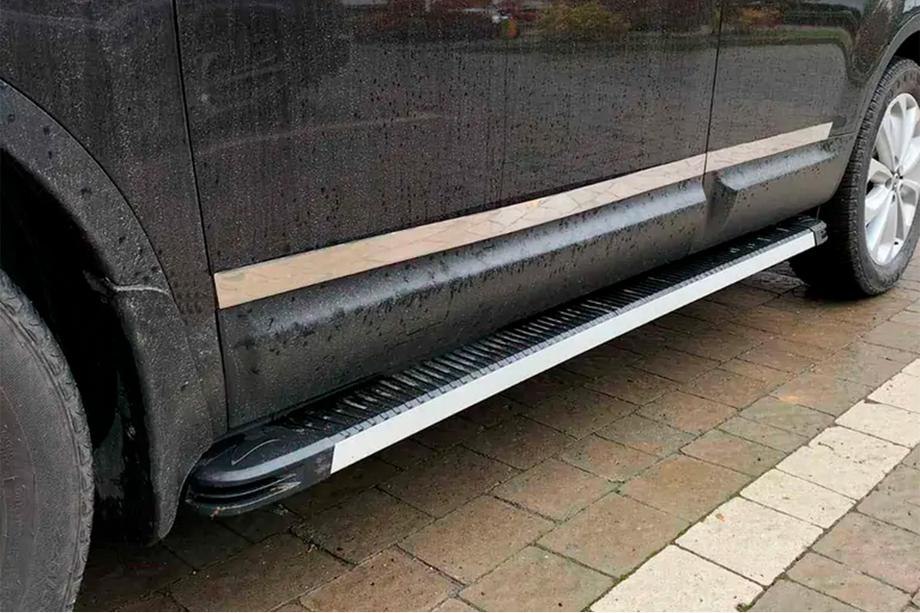 Nissan Qashqai 2007-2010 Estribos Laterales Maya V1 (2 uds., Aluminio) Image