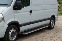Nissan Interstar 2002-2010 Estribos Laterales Maya (2 uds., Aluminio) foto 1