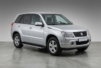 Suzuki Grand Vitara 2005-2017 Estribos Laterales Maya V1 (2 uds., Aluminio) foto 1