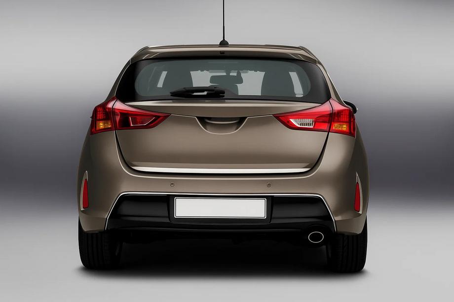 Toyota Auris 2012-2018 Moldura maletero acero inoxidable Image