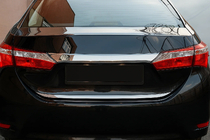 Toyota Corolla 2013-2019 Moldura maletero acero inoxidable foto 1