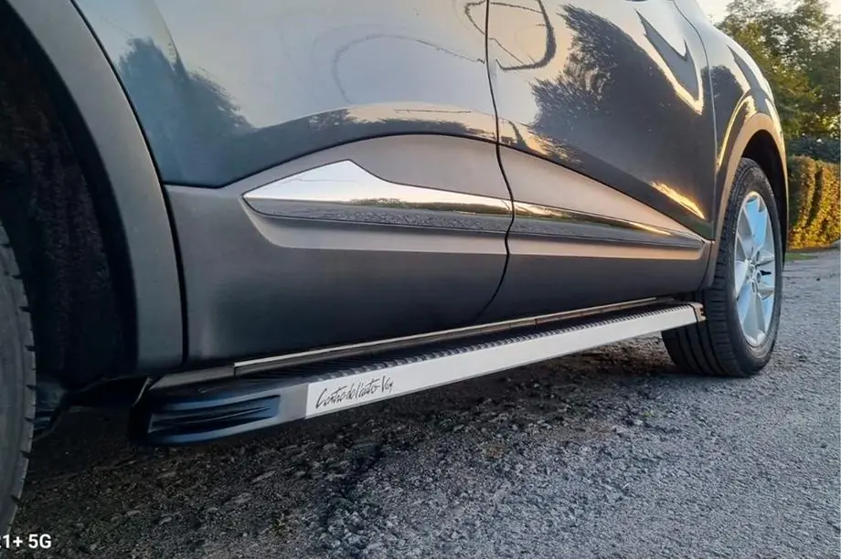 Renault Kadjar 2015-2022 Estribos Laterales Maya V1 (2 uds., Aluminio) Foto 1