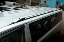 Volkswagen T6 2015-2024 Barras de techo CROWN (gris mate) foto 1