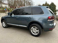 Volkswagen Touareg 2002–2010 Barras de Techo Cromadas (Pies de Plastico) Pata Metálica foto 2