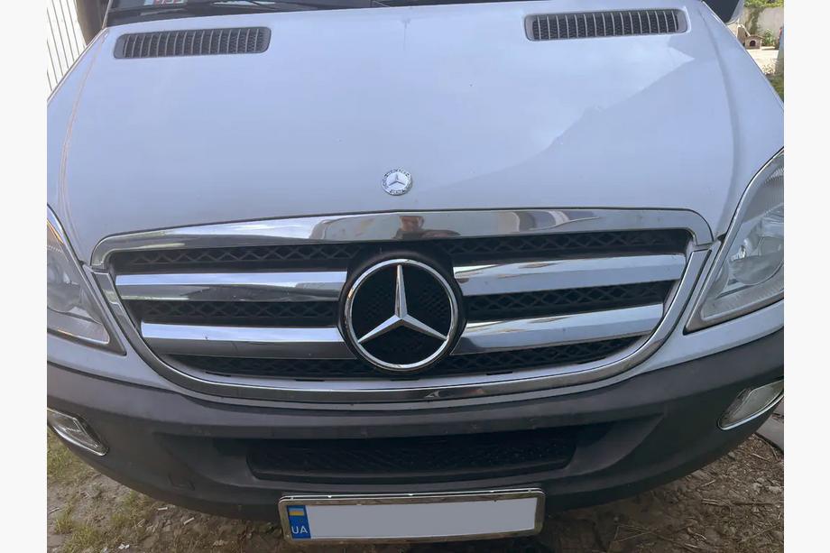 Mercedes Sprinter W906 2006–2018 Marco Cromado de Parrilla (2006-2013, Acero Inoxidable) OmsaLine - Acero Inoxidable Italiano Image