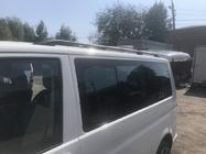 Volkswagen T5 Transporter 2003-2010 Barras de Techo Negras Base larga, pies de plástico foto 9