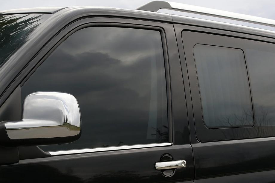 Volkswagen T5 Multivan 2003–2010 Molduras de ventana delanteras (2 uds, acero inoxidable) Image