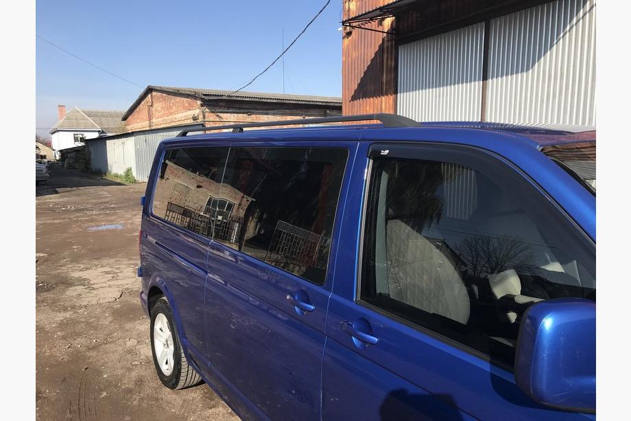 Volkswagen T5 Multivan 2003–2010 Barras de techo negras Foto 4