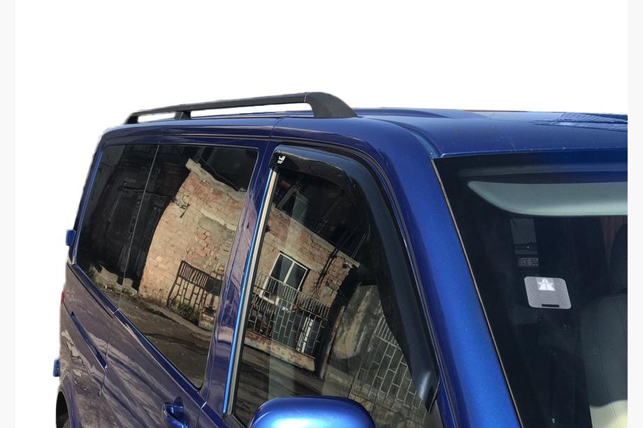 Volkswagen T5 2010-2015 Barras de Techo Negras Base larga, pies de plástico Image