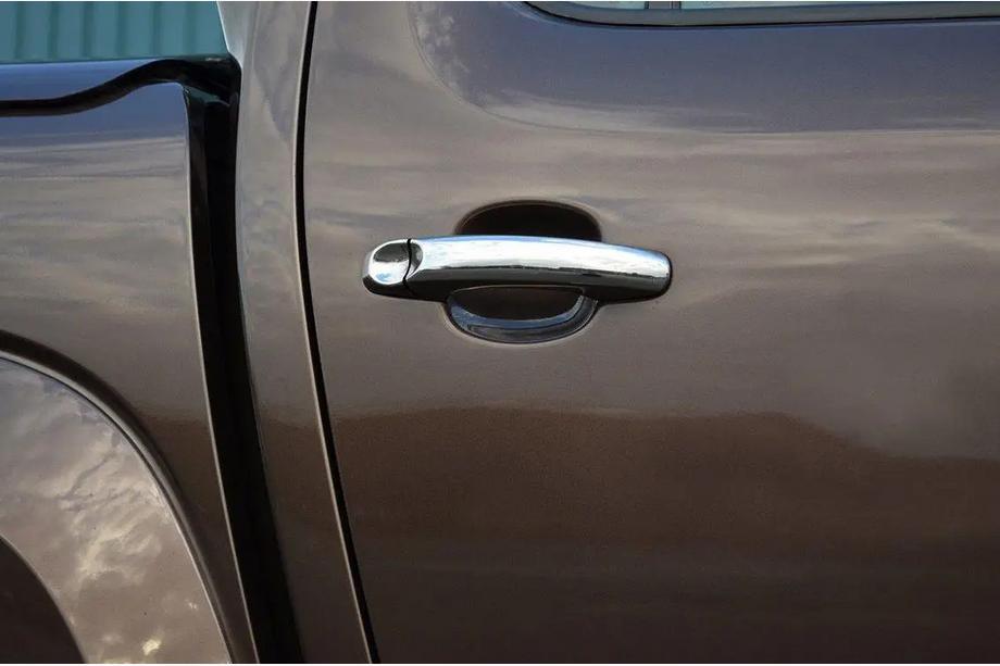 Volkswagen Amarok 2010-2022 Cubiertas Cromadas para Manijas de Puerta (4 uds, Acero Inoxidable) OmsaLine - Acero Inoxidable Italiano Foto 3