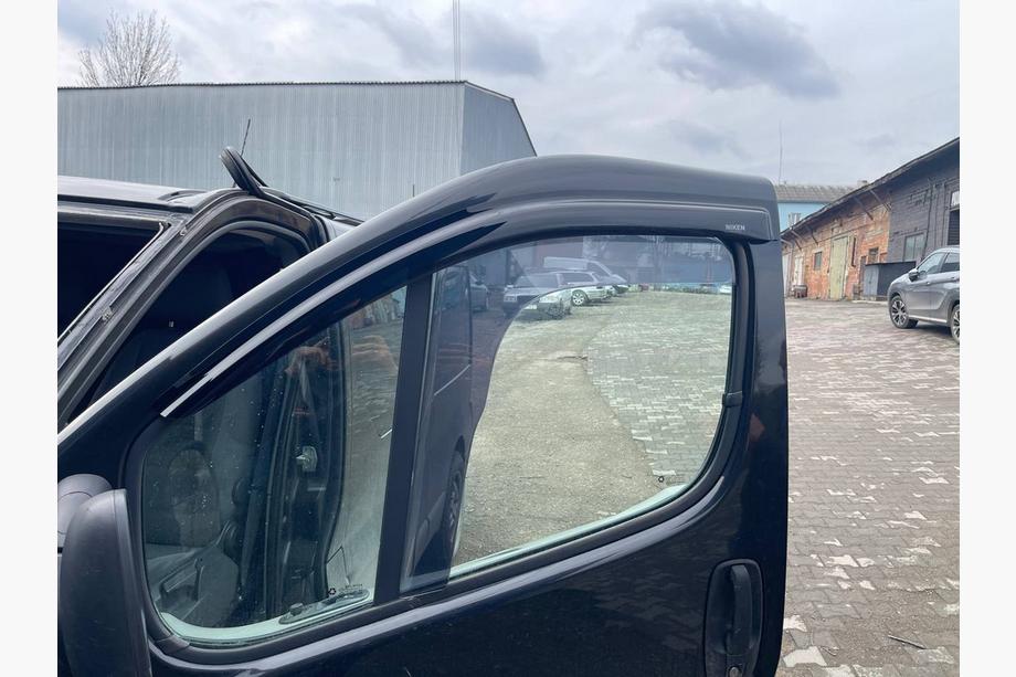 Opel Vivaro 2001–2015 Deflectores de Ventana (2 uds, Niken) Foto 3
