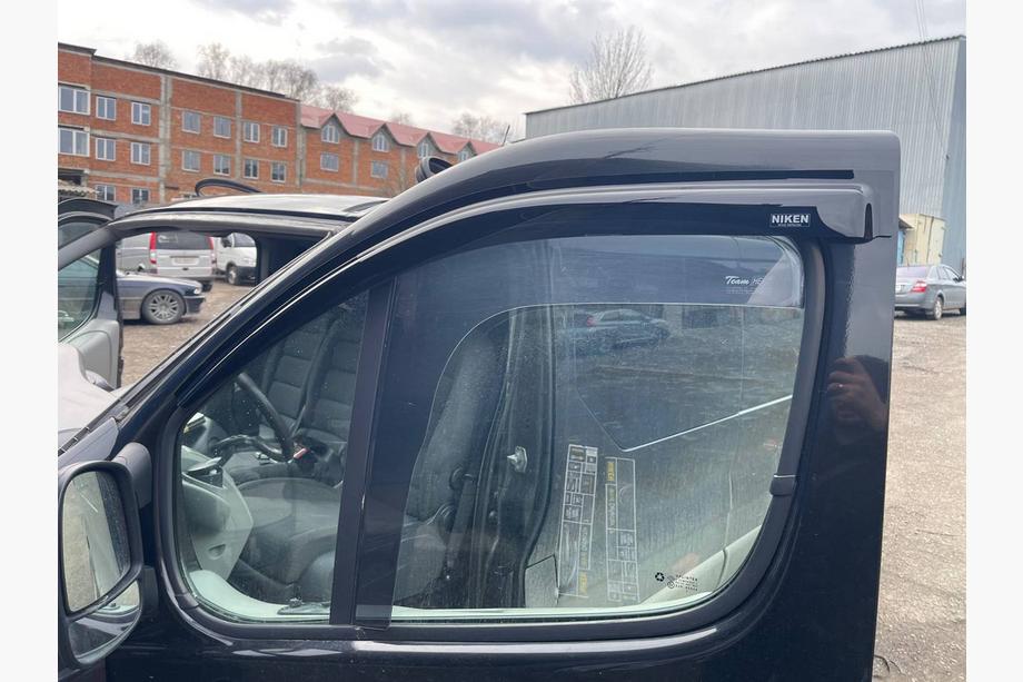 Renault Trafic 2001–2015 Deflectores de Ventana (2 uds, Niken) Foto 1