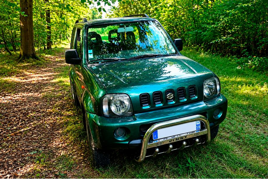 Suzuki Jimny 1998-2018 Defensa Delantera QT006 (Acero Inoxidable) Image
