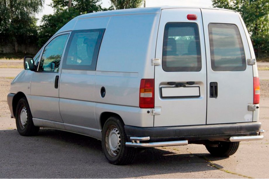Fiat Scudo 1996-2007 Esquinas traseras dobles AK003-doble (acero inoxidable) Foto 4