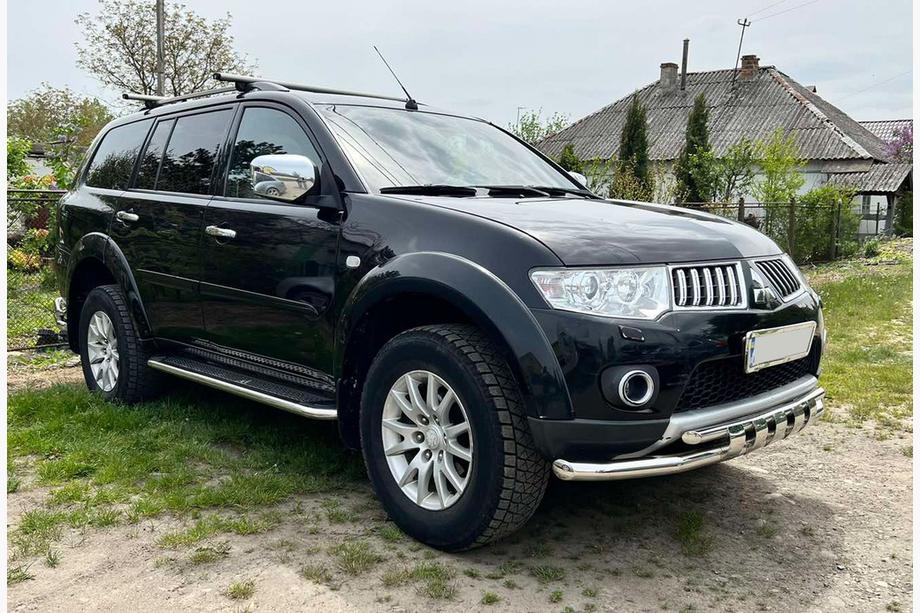 Mitsubishi Pajero Sport 2008-2015 Defensa Delantera ST015 (Acero Inoxidable) Image