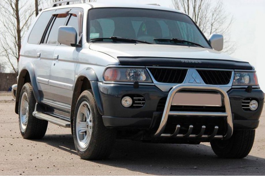 Mitsubishi Pajero Sport 1996-2007 Defensa Delantera QT006 (Acero Inoxidable) Image