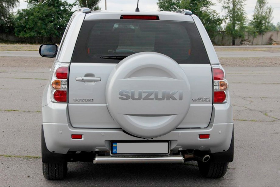 Suzuki Grand Vitara 2005-2017 Protector Trasero AK002 (Acero Inoxidable) Foto 3