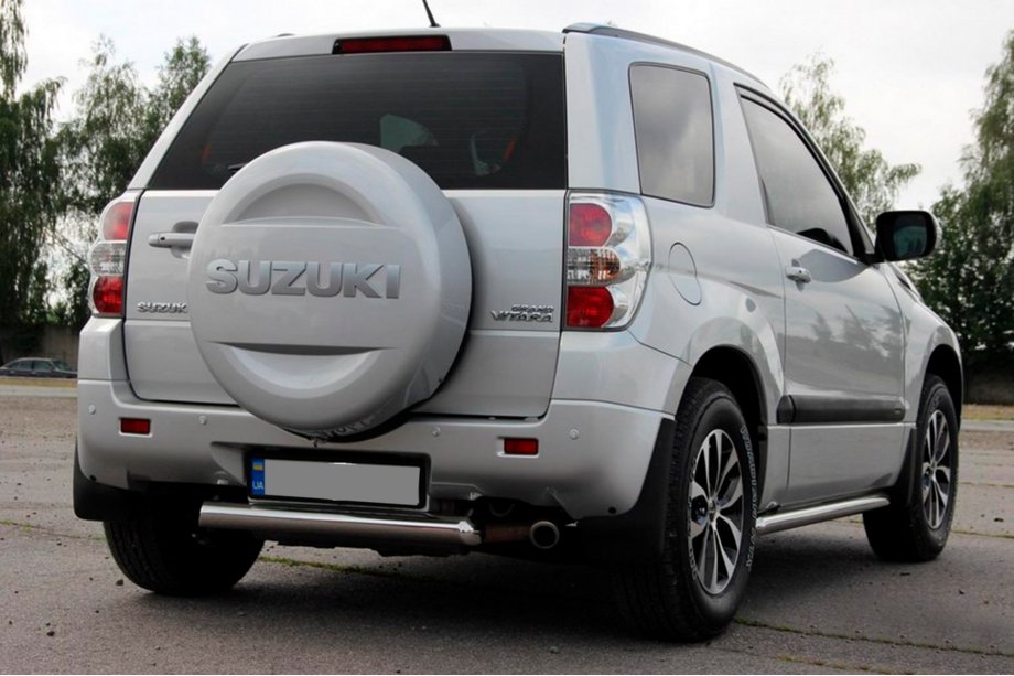 Suzuki Grand Vitara 2005-2017 Protector Trasero AK002 (Acero Inoxidable) Foto 4